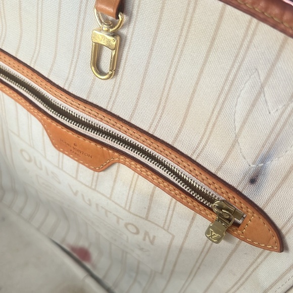 Louis Vuitton Damier Azur Neverfull - Picture 13 of 16